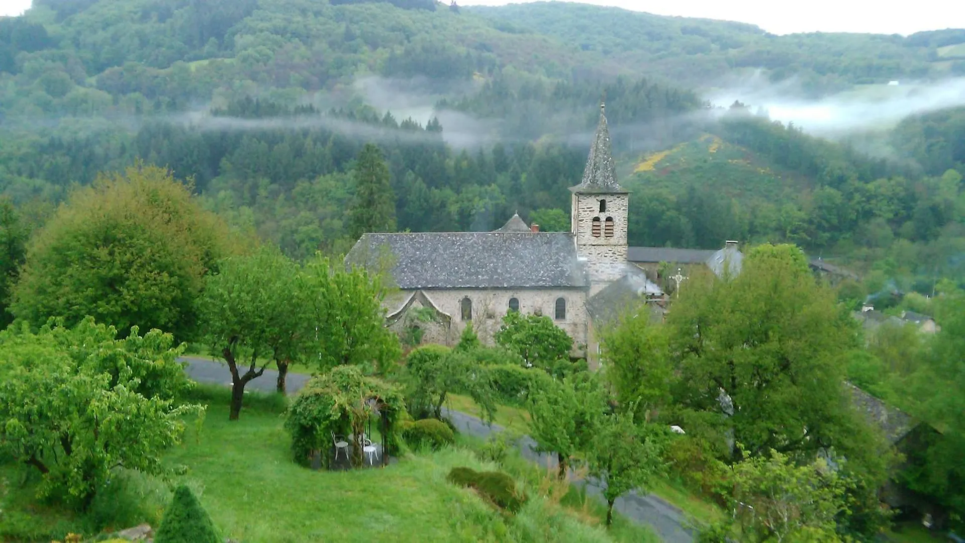 Gite L'0Livier Avec Piscine En Aveyron Saint-Just-sur-Viaur 0*,  Francie